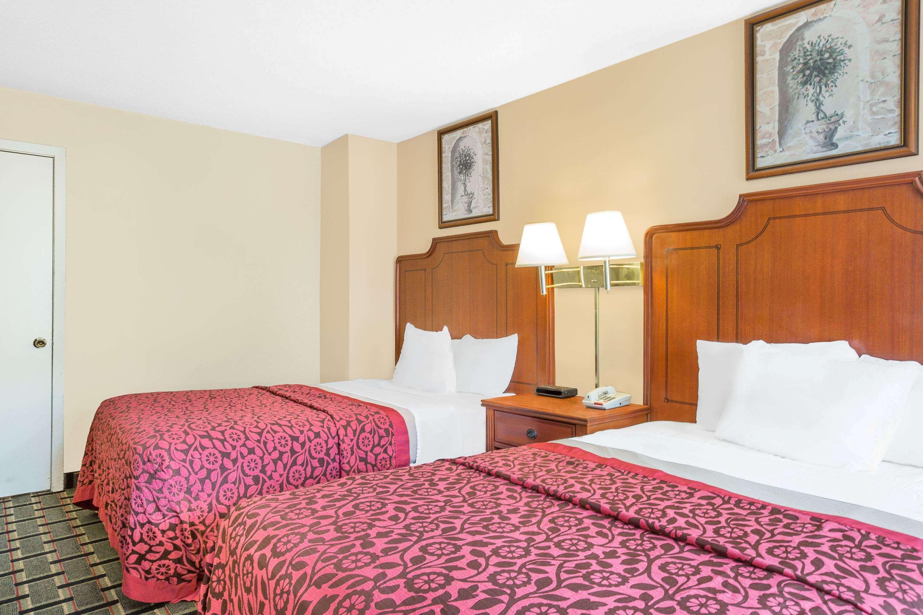 Meridian Inn Hotel ภายนอก รูปภาพ
